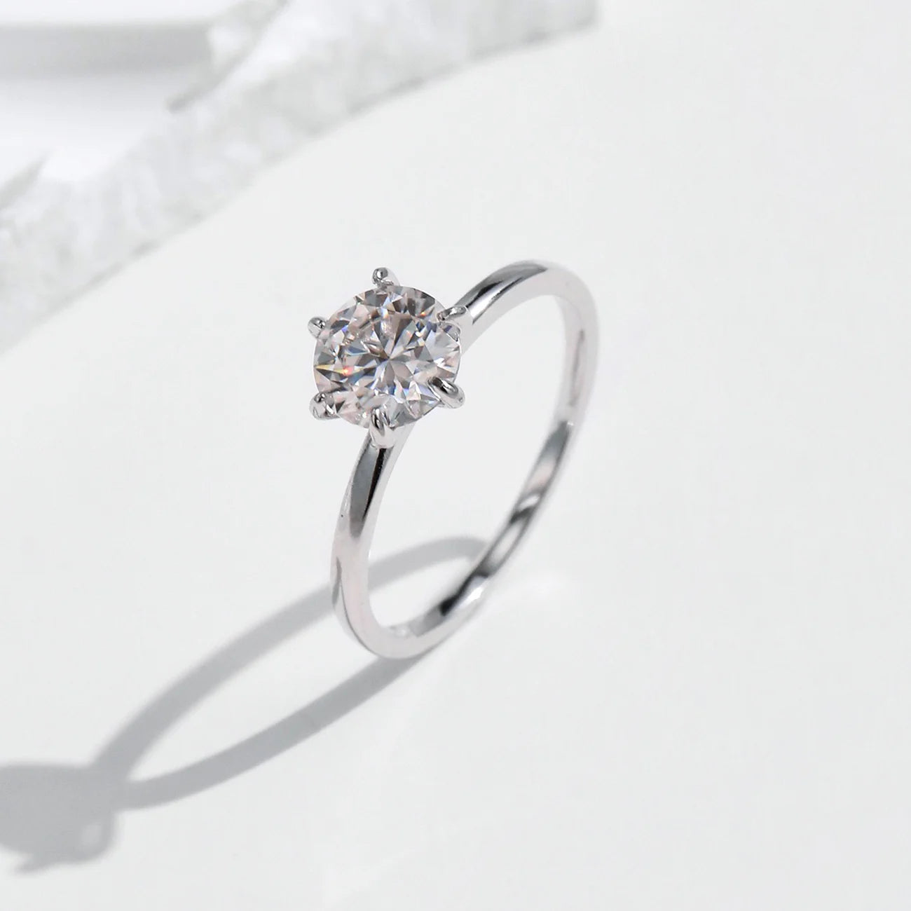 Classic Six-Claw Ring